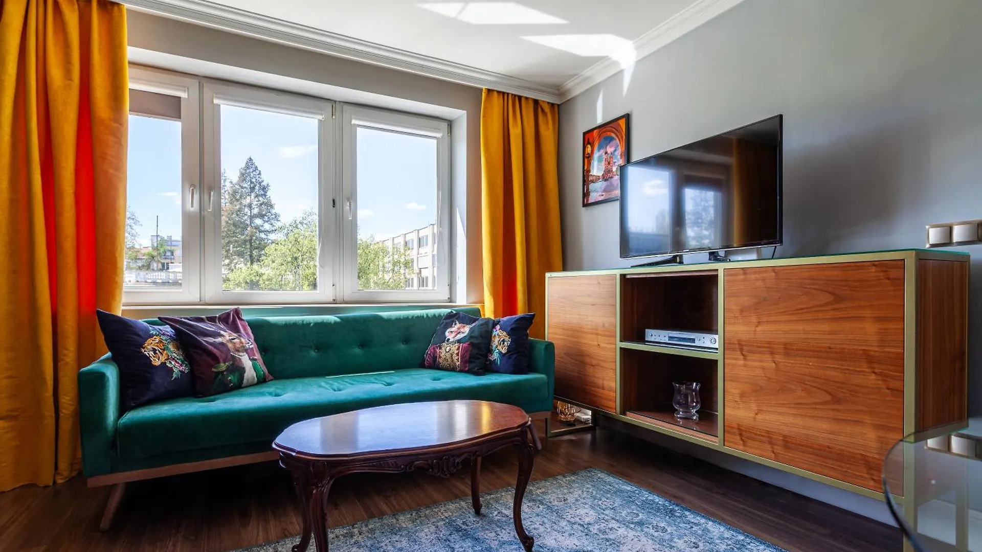 Apartment Shortstaypoland Aleje Ujazdowskie B169 Warsaw